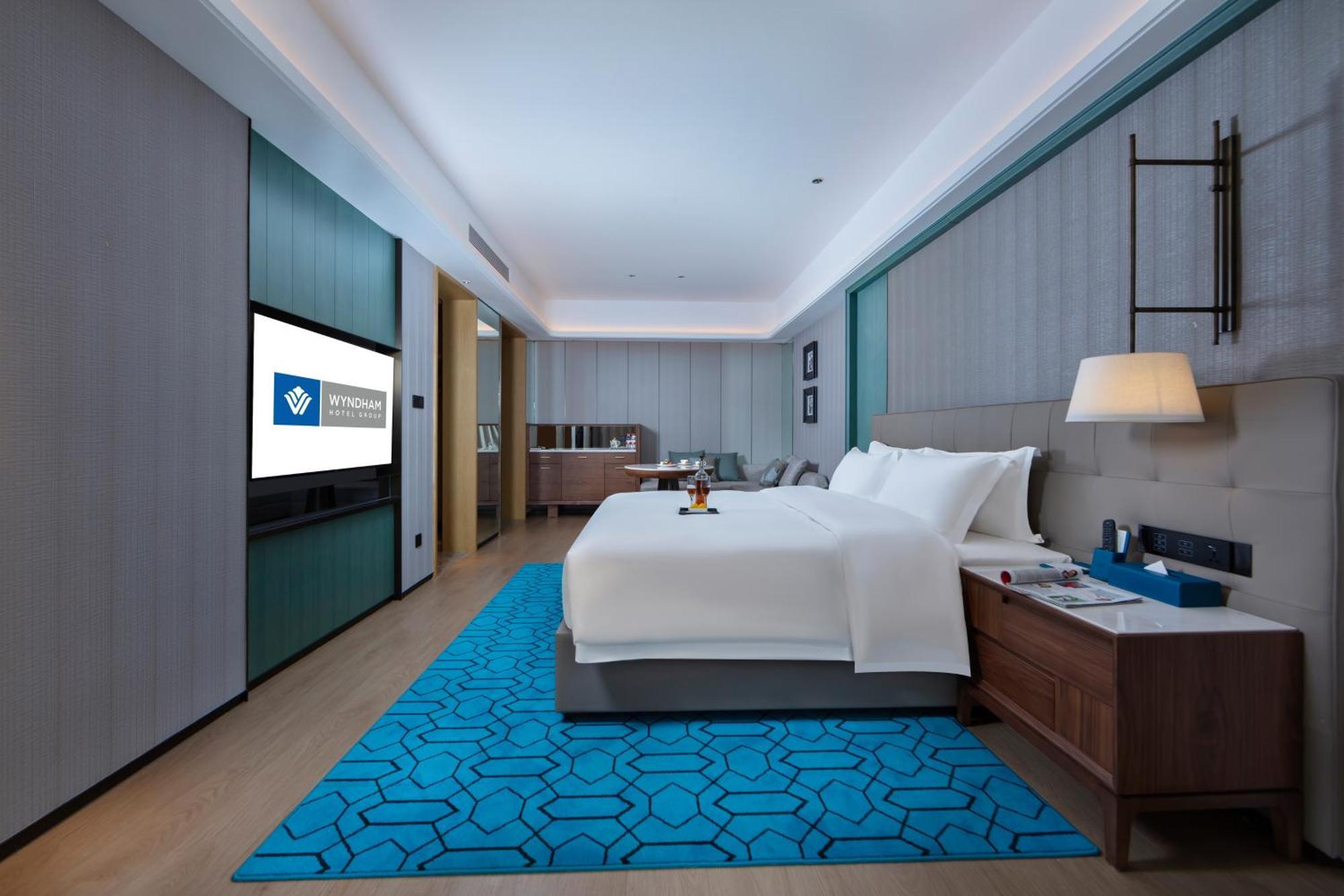 מלון Wyndham Grand Plaza Royale Hot Springs פנגואנג מראה חיצוני תמונה